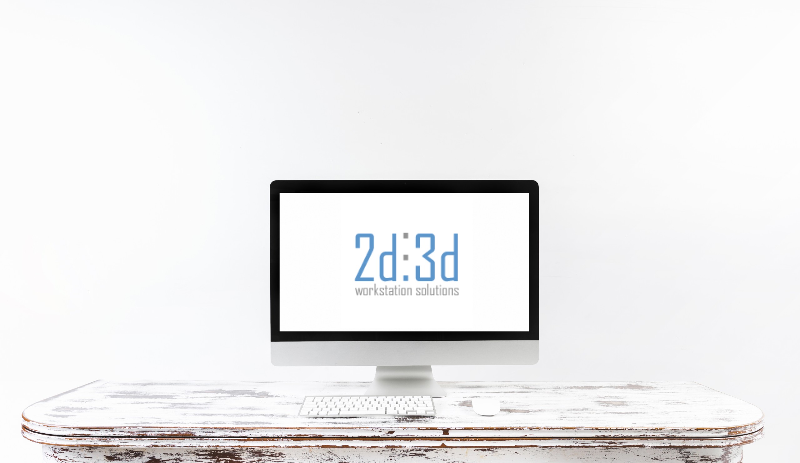 minimalistic-computer-standing-vintage-desk